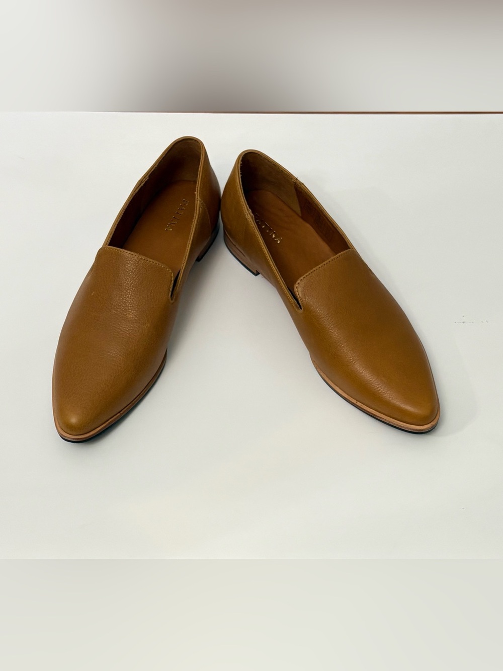 Patina Women's Size 11 Tan Hand Painted Leather Pointed Toe Flat Loafers Slip On